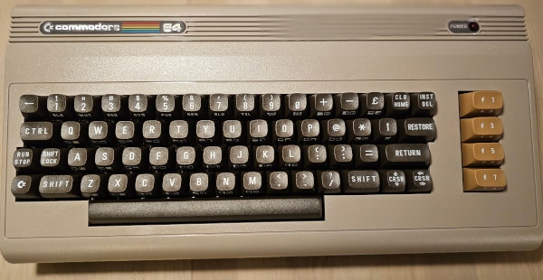 [Bild av 64 Ultimate-tangentbordet]